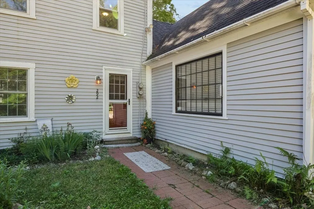 292 Buckley Road Weare NH 03281