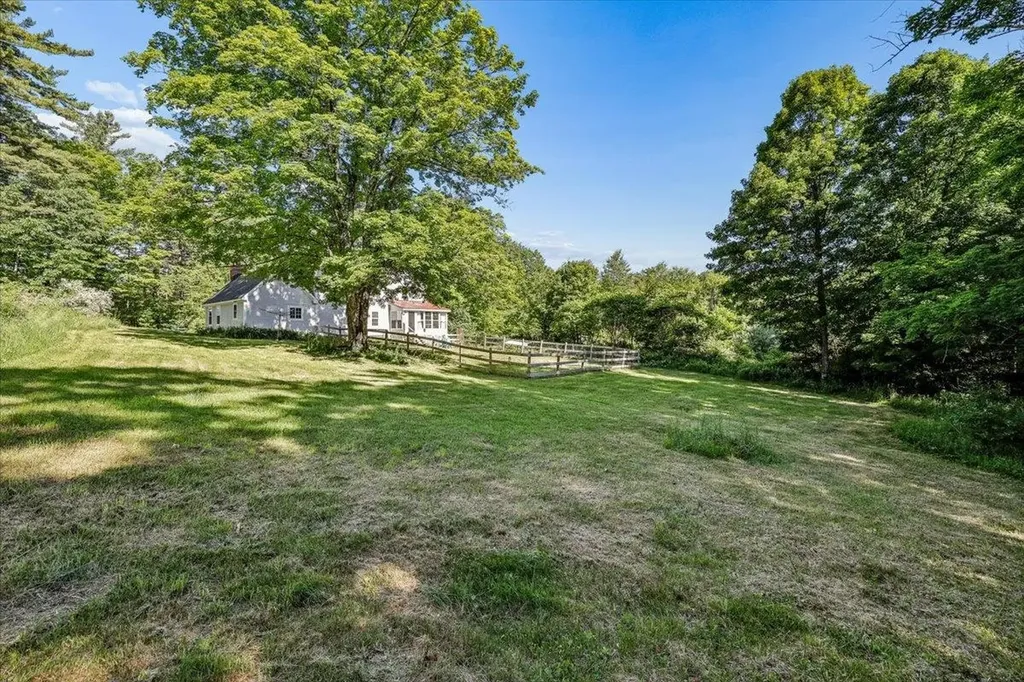 292 Buckley Road Weare NH 03281