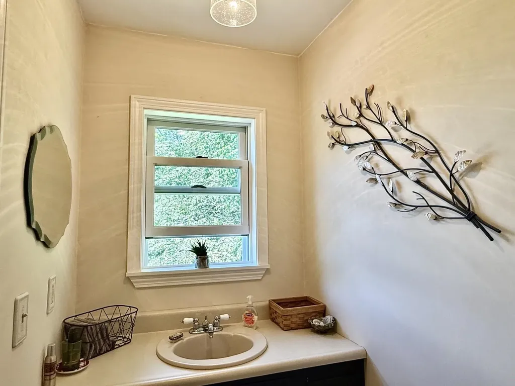78 Wellington Drive Chesterfield NH 03462