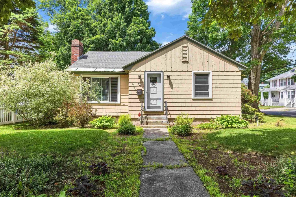 874 Belmont Street Manchester NH 03104