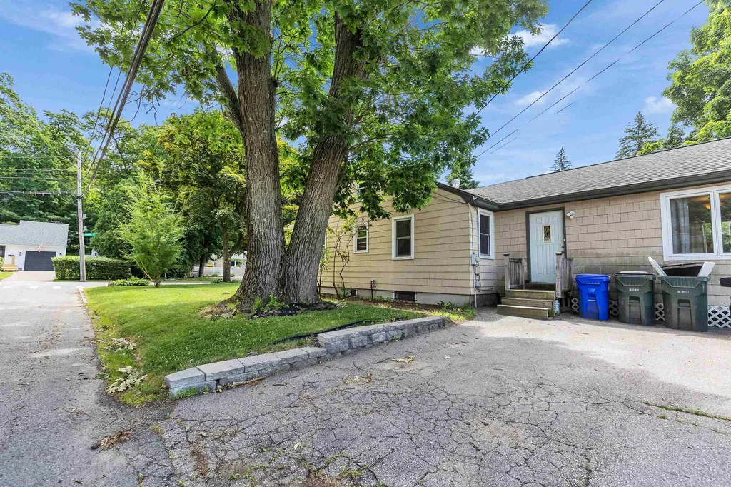 874 Belmont Street Manchester NH 03104