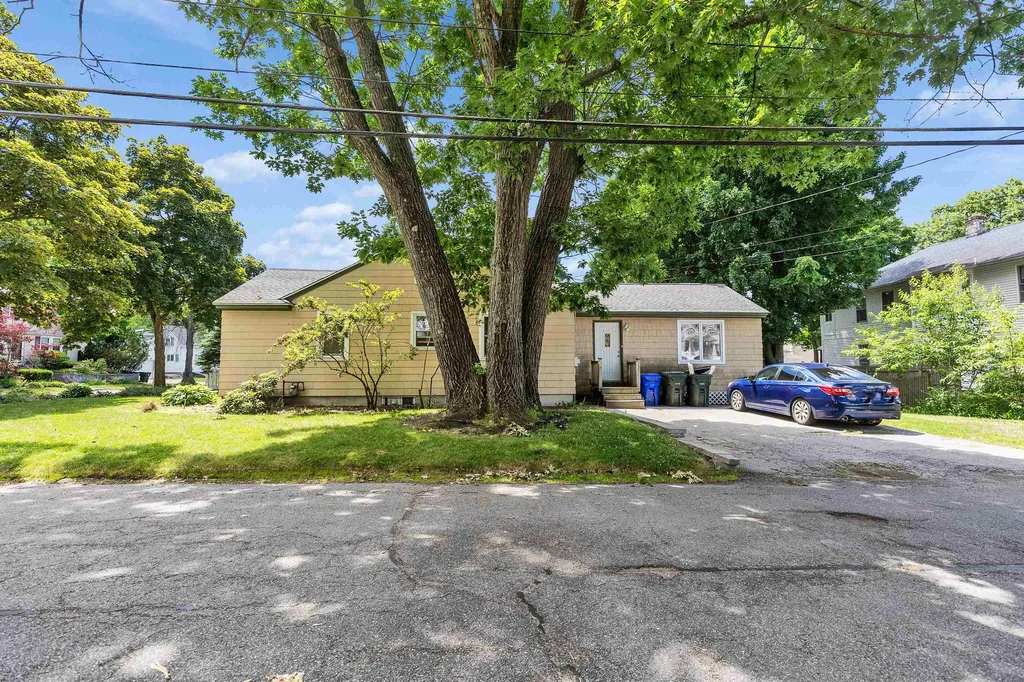 874 Belmont Street Manchester NH 03104