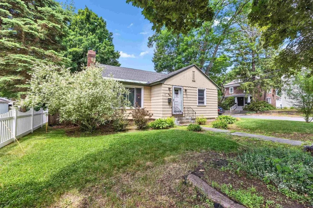 874 Belmont Street Manchester NH 03104