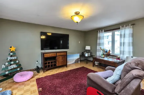 874 Belmont Street Manchester NH 03104