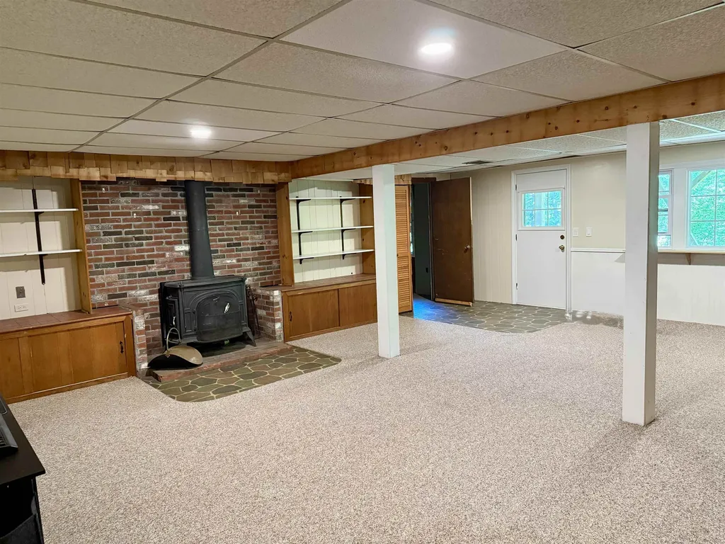 16 Edwin Avenue Claremont NH 03743