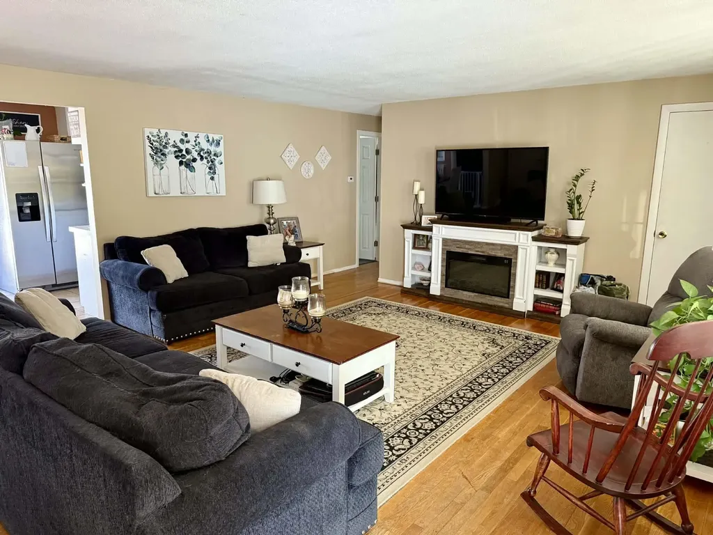 16 Edwin Avenue Claremont NH 03743