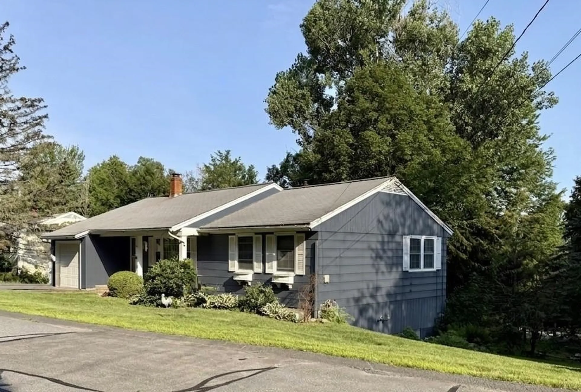 16 Edwin Avenue Claremont NH 03743