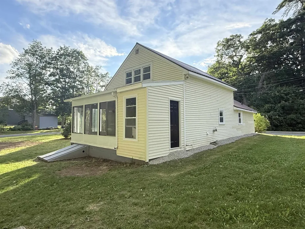 23 Boynton Road Meredith NH 03253