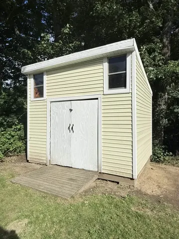 23 Boynton Road Meredith NH 03253