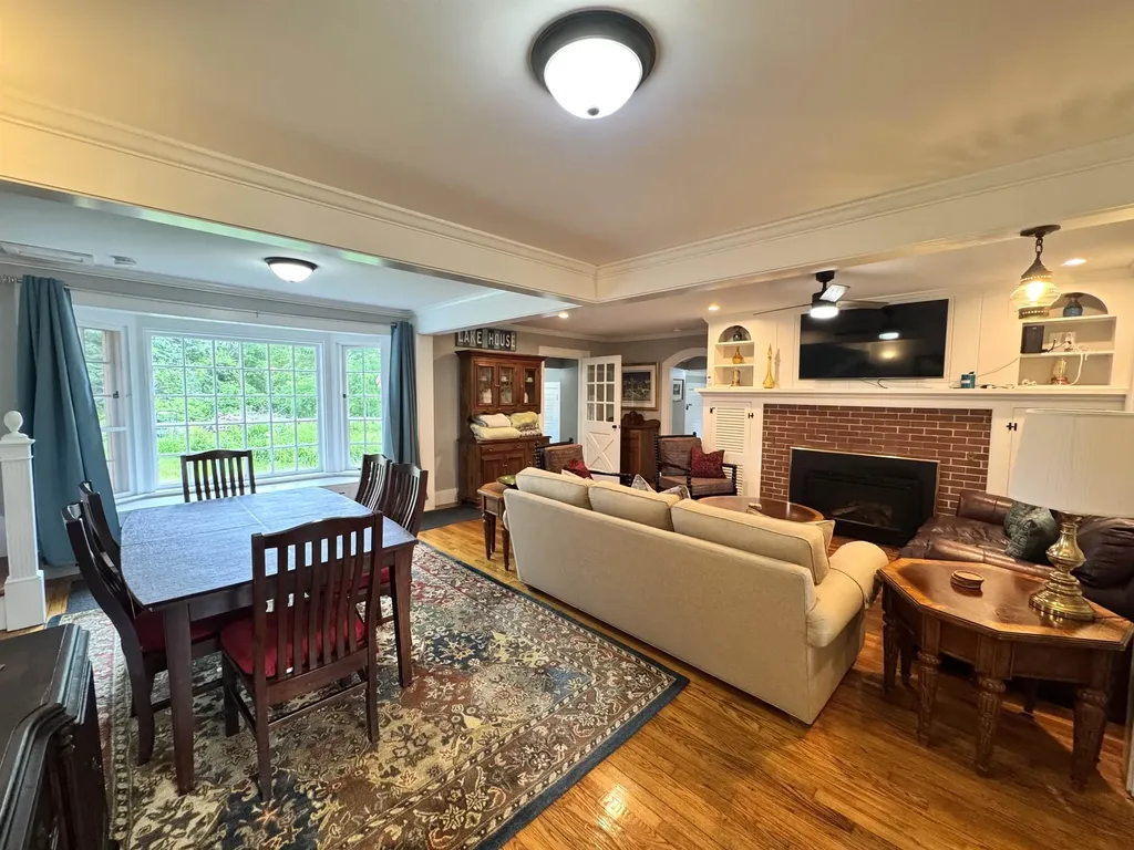 43 White Oaks Road Laconia NH 03246