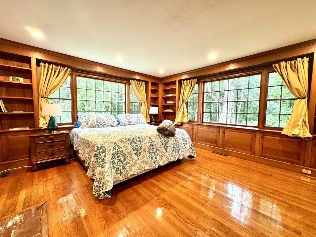 43 White Oaks Road Laconia NH 03246