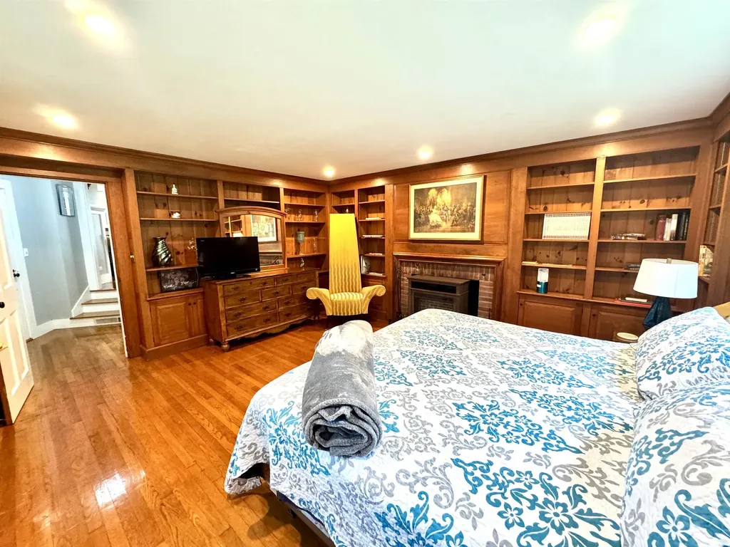 43 White Oaks Road Laconia NH 03246
