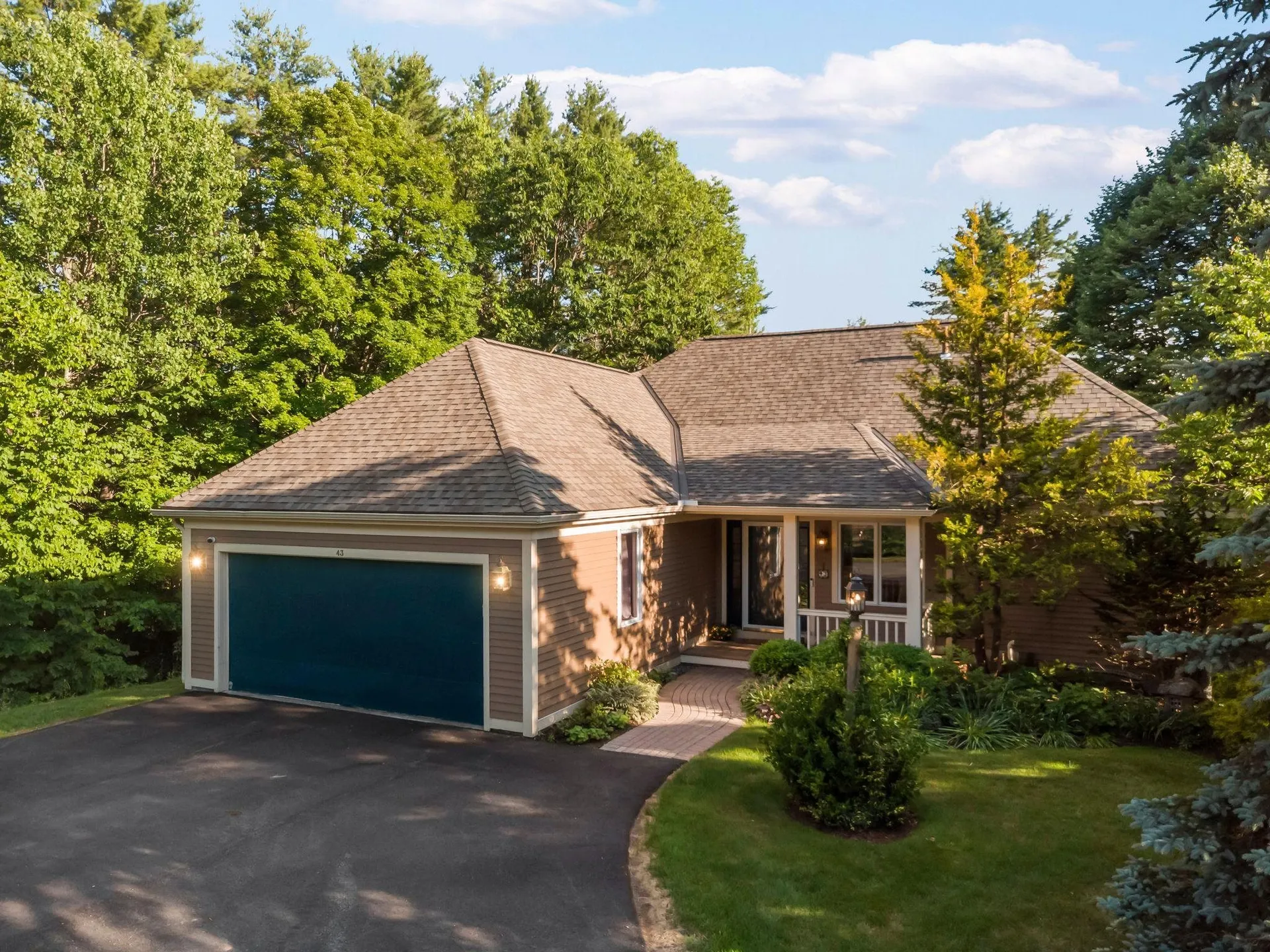43 Berrill Farms Lane Hanover NH 03755