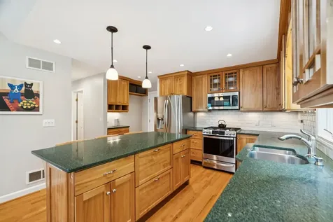 43 Berrill Farms Lane Hanover NH 03755