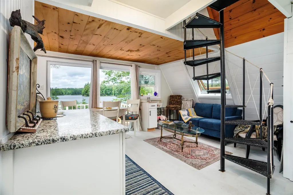 14 Sandy Cove Road Rindge NH 03461
