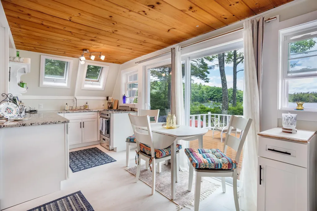 14 Sandy Cove Road Rindge NH 03461