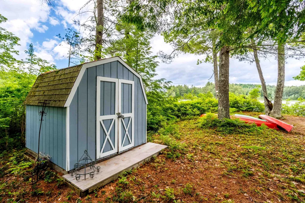 14 Sandy Cove Road Rindge NH 03461