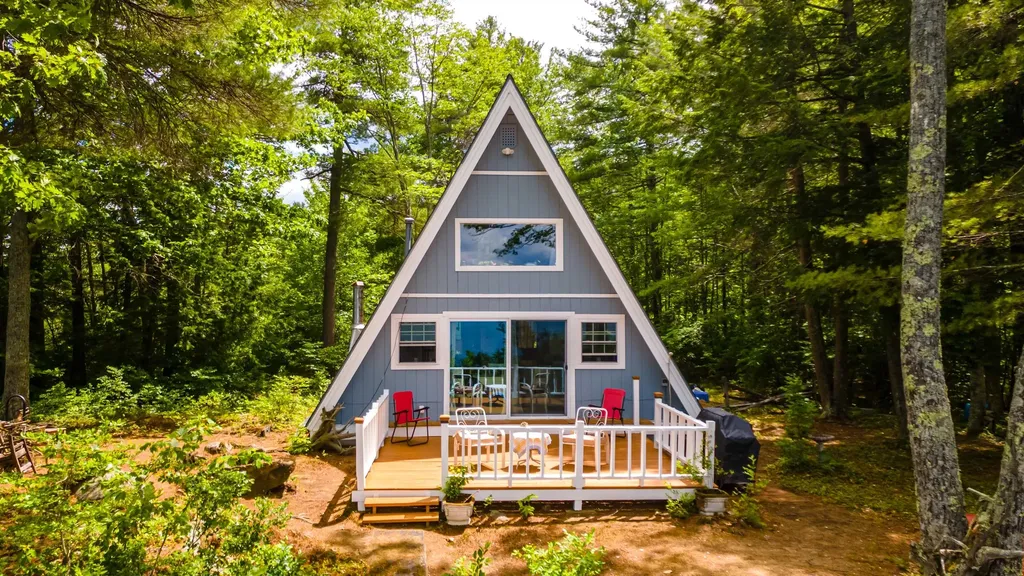 14 Sandy Cove Road Rindge NH 03461