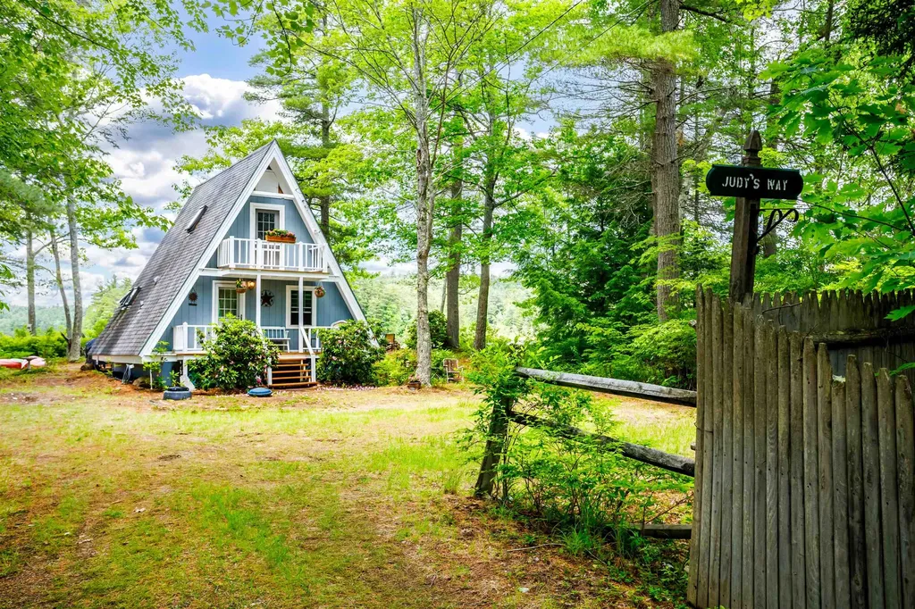 14 Sandy Cove Road Rindge NH 03461
