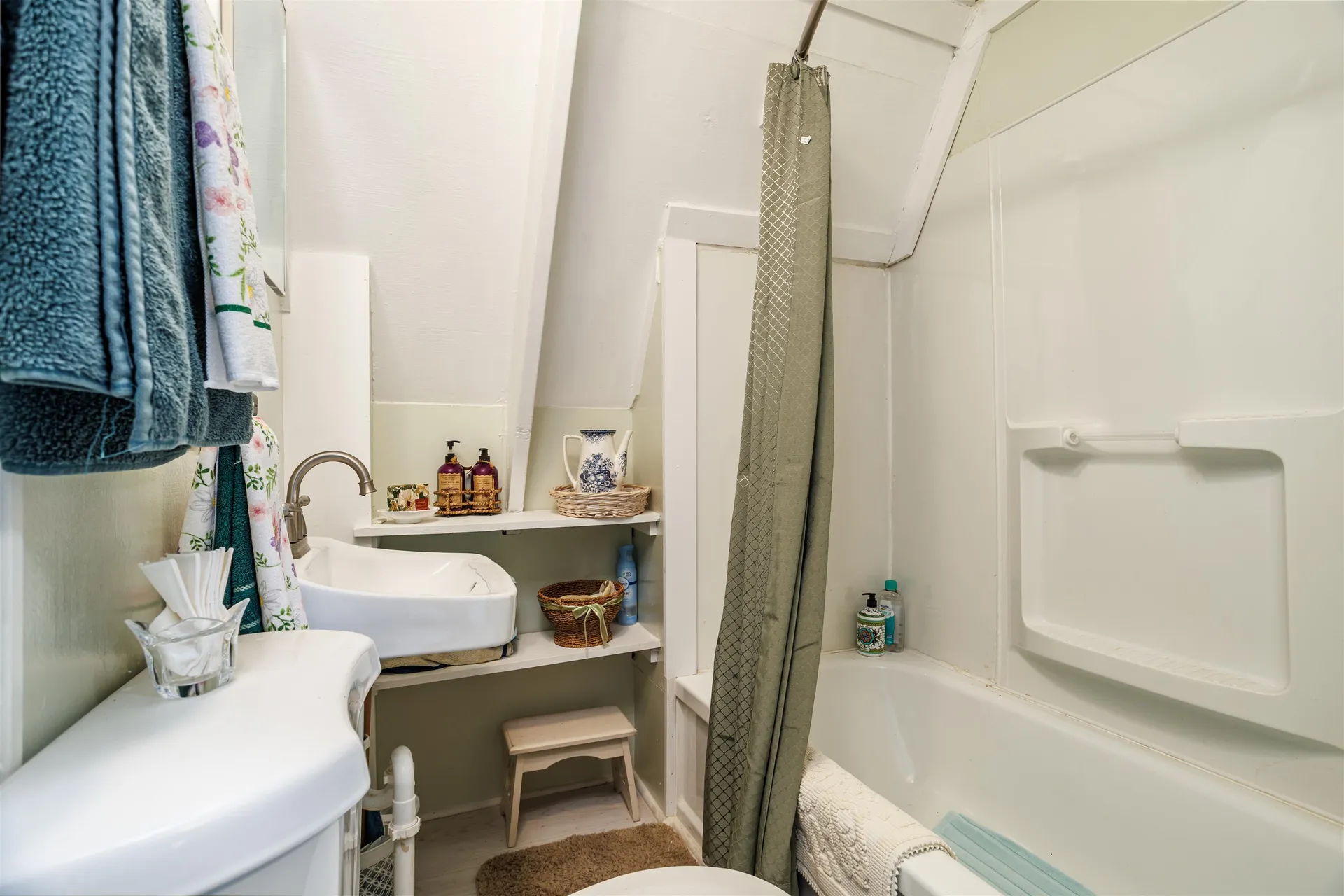14 Sandy Cove Road Rindge NH 03461