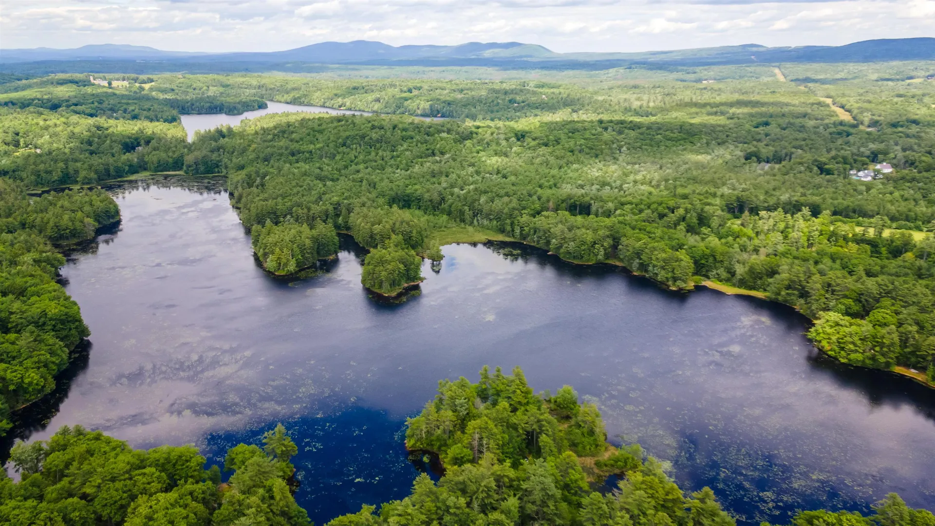 14 Sandy Cove Road Rindge NH 03461
