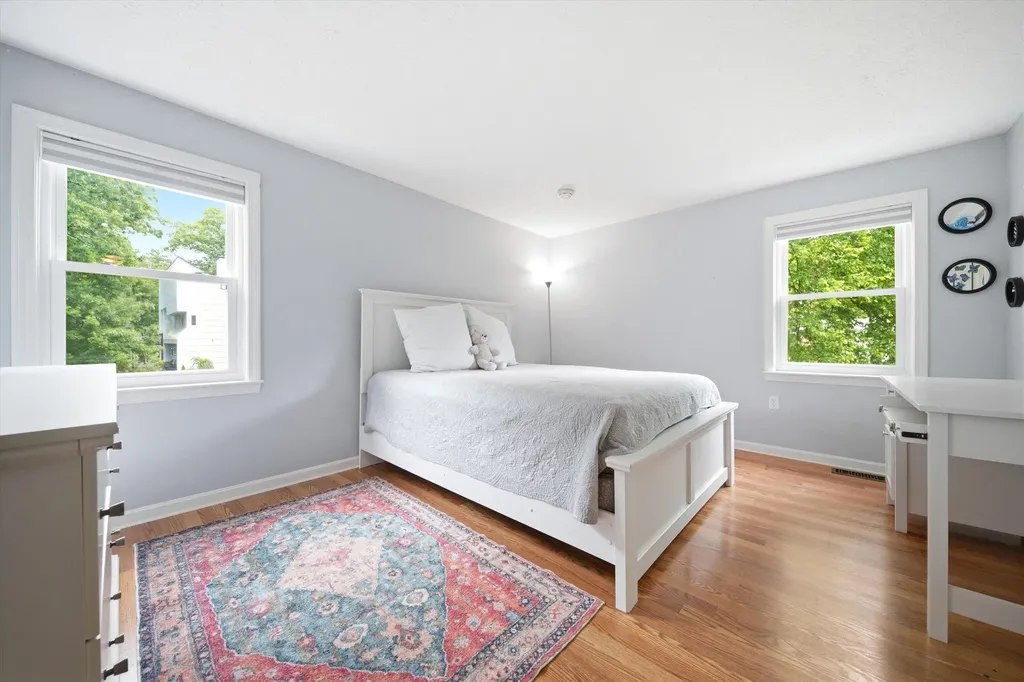 11 Hammar Road Nashua NH 03062