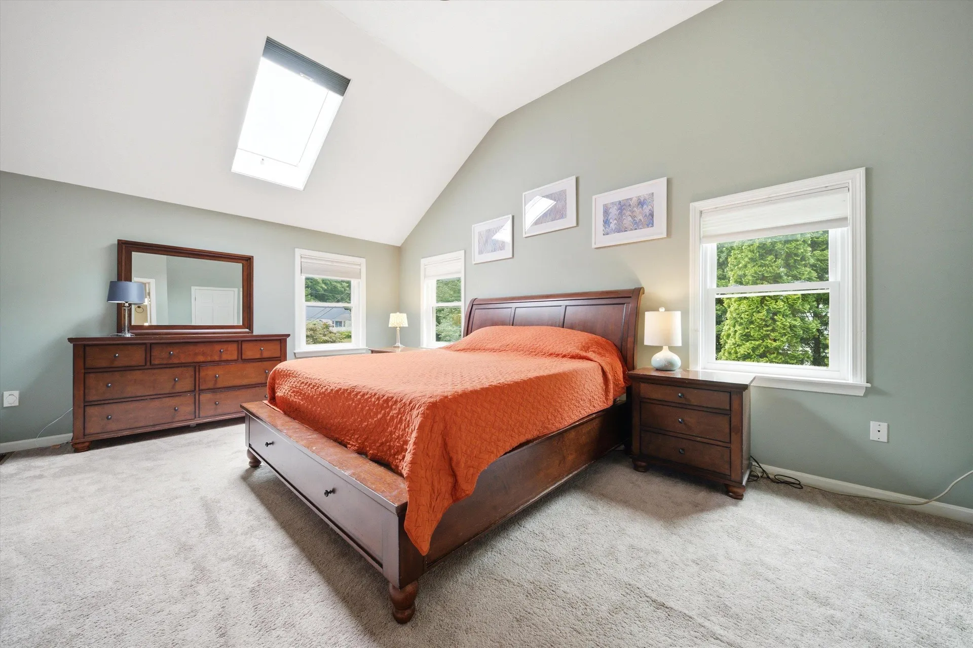 11 Hammar Road Nashua NH 03062