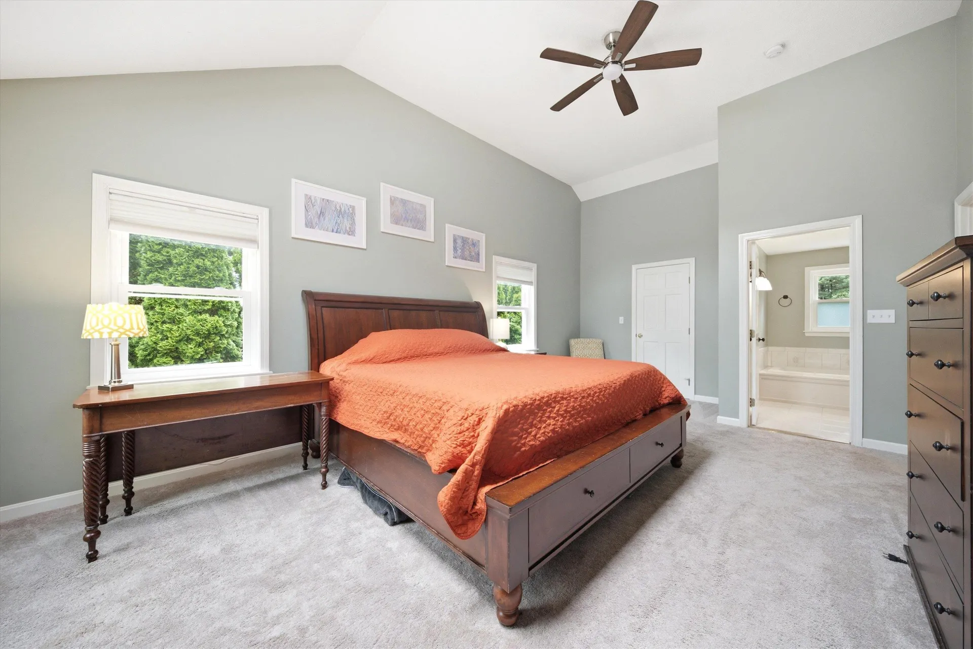 11 Hammar Road Nashua NH 03062