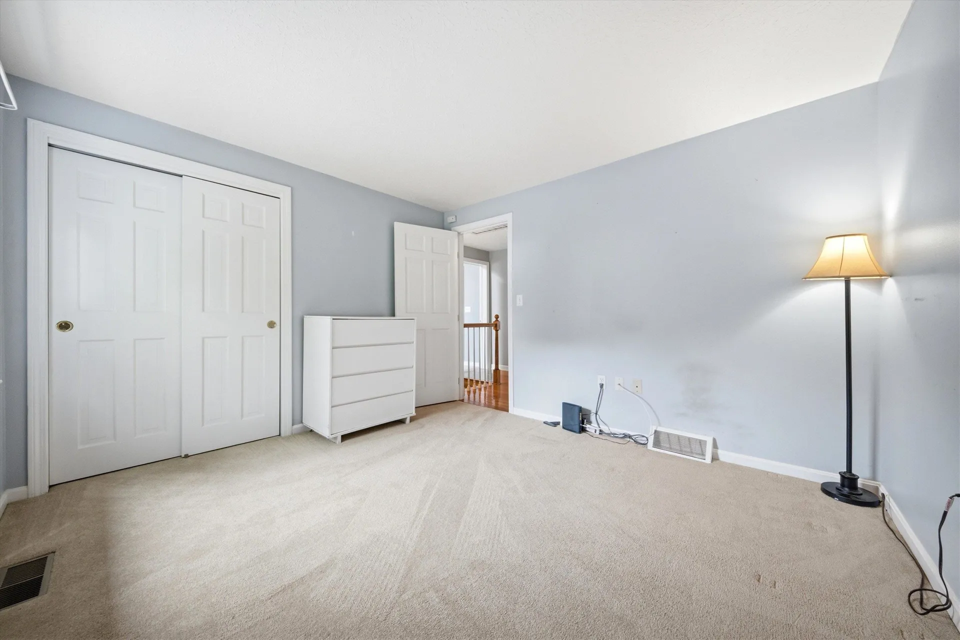 11 Hammar Road Nashua NH 03062