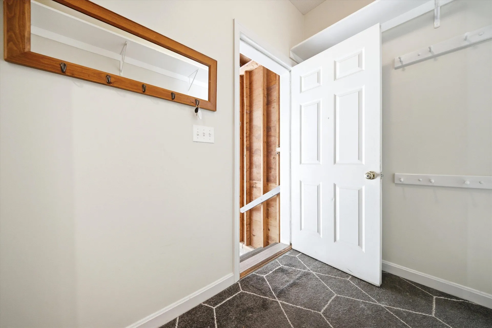 11 Hammar Road Nashua NH 03062