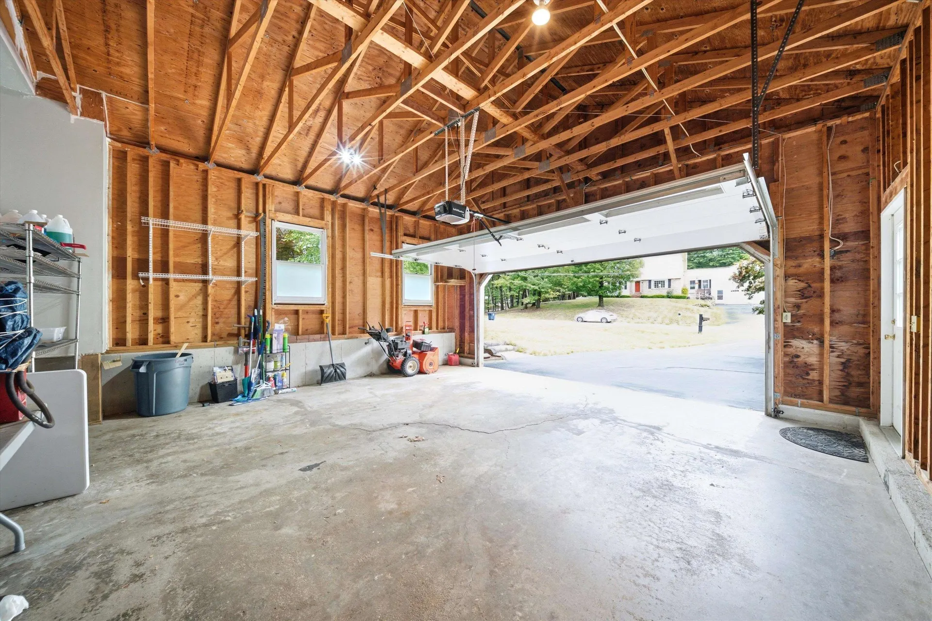 11 Hammar Road Nashua NH 03062