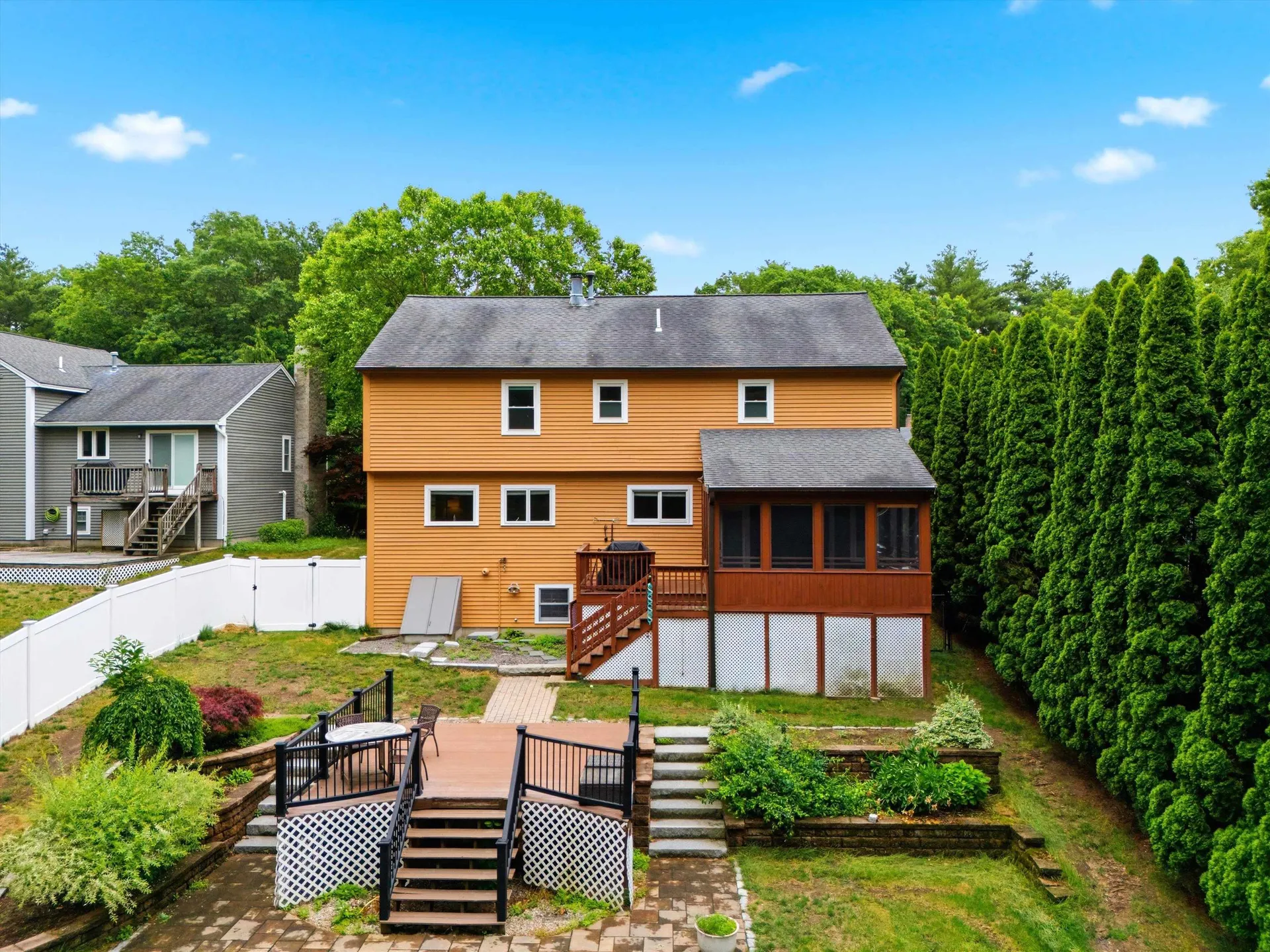 11 Hammar Road Nashua NH 03062