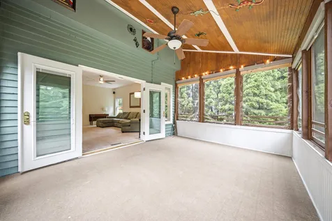 11 Hammar Road Nashua NH 03062