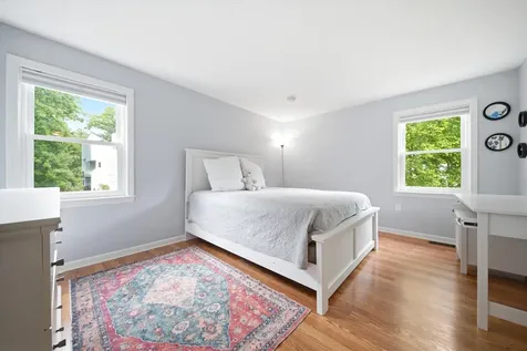 11 Hammar Road Nashua NH 03062