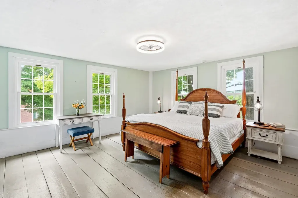 32 N Main Street Washington NH 03280