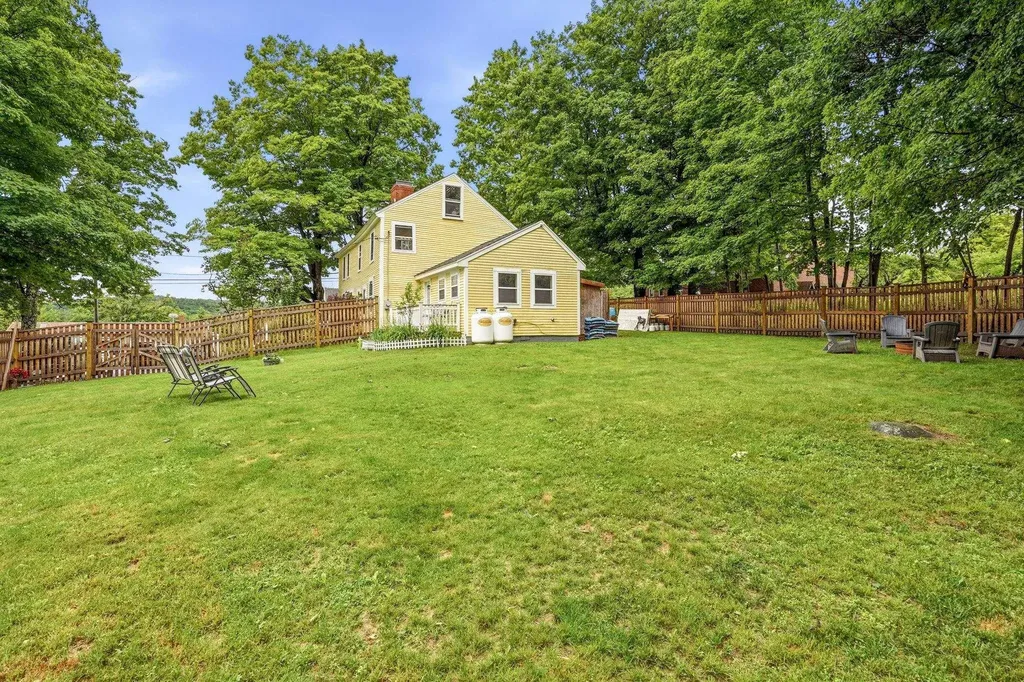 32 N Main Street Washington NH 03280