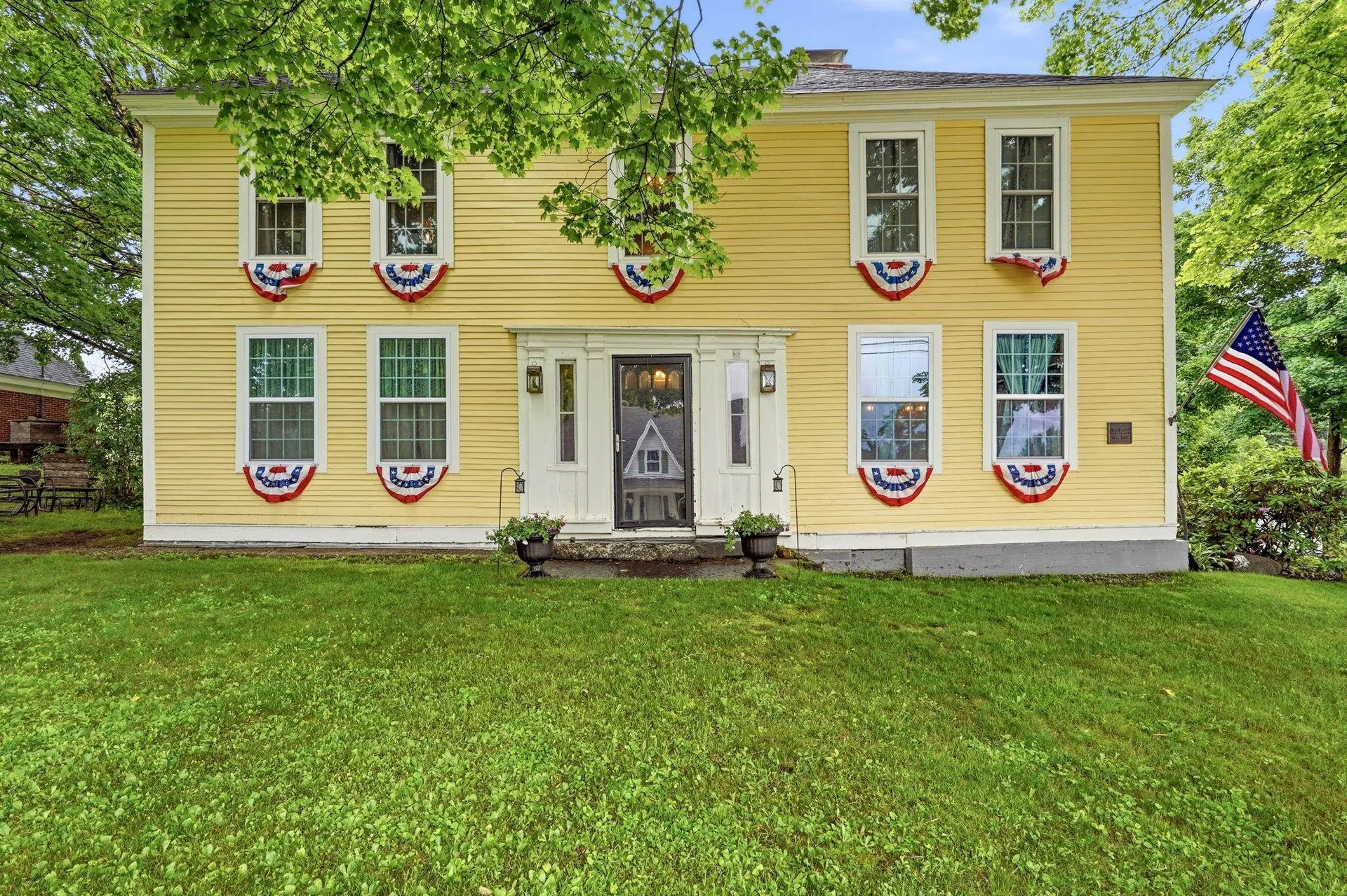 32 N Main Street Washington NH 03280