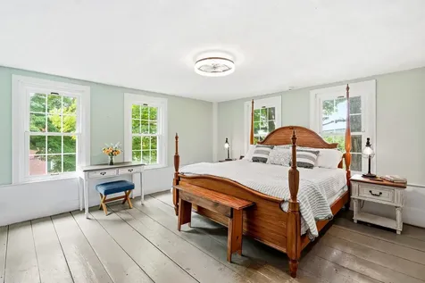 32 N Main Street Washington NH 03280