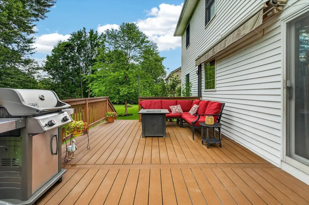 12 Moon Brook Drive Rutland City VT 05701
