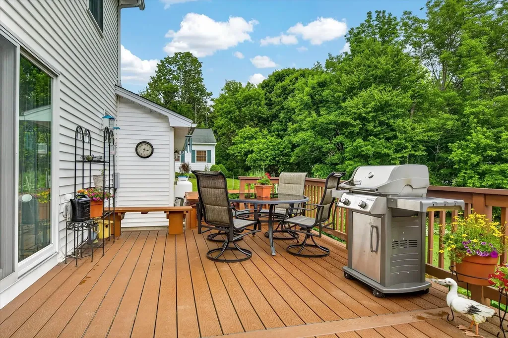 12 Moon Brook Drive Rutland City VT 05701