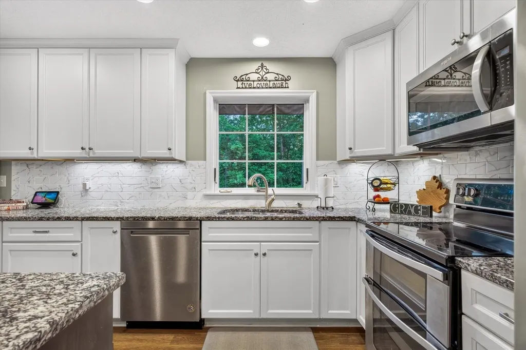 12 Moon Brook Drive Rutland City VT 05701