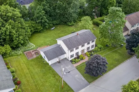 12 Moon Brook Drive Rutland City VT 05701