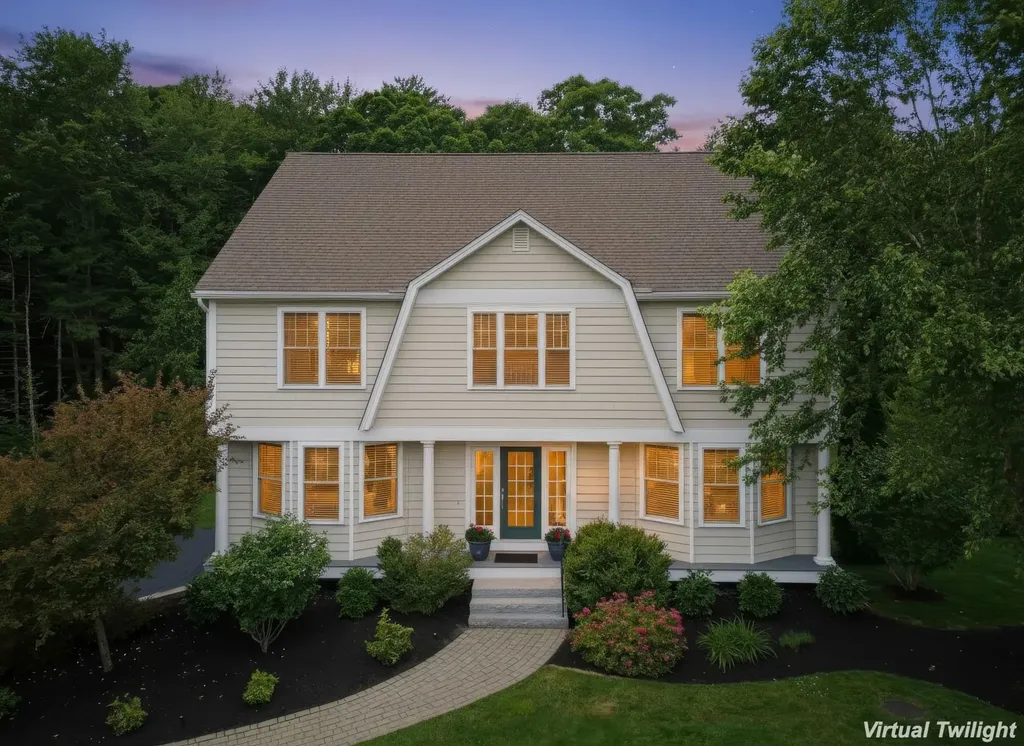 33 Chisholm Farm Drive Stratham NH 03885