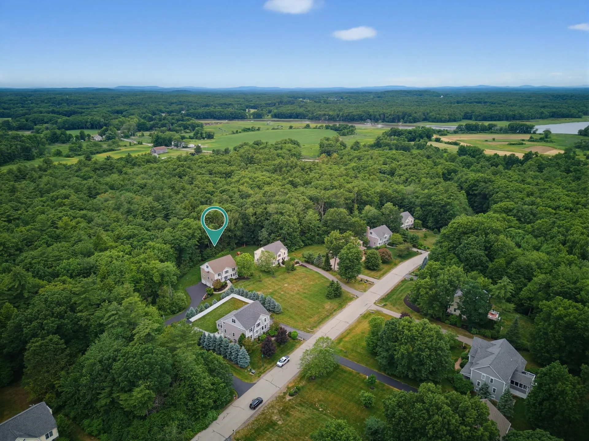 33 Chisholm Farm Drive Stratham NH 03885