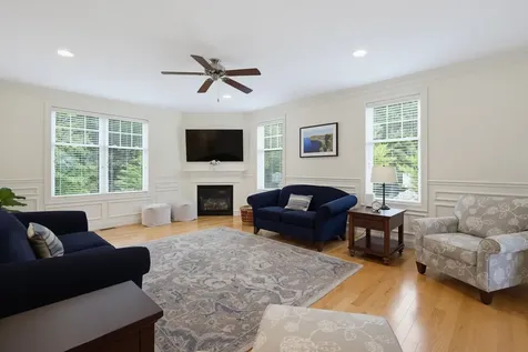 33 Chisholm Farm Drive Stratham NH 03885