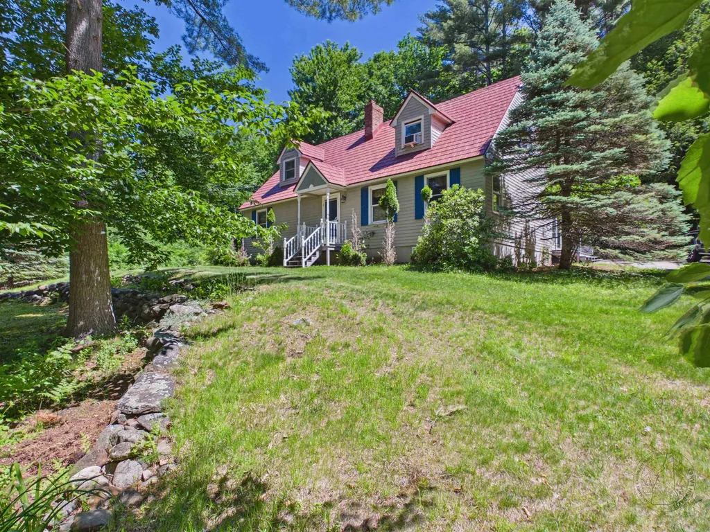 30 Patricia Ann Drive Tilton NH 03276