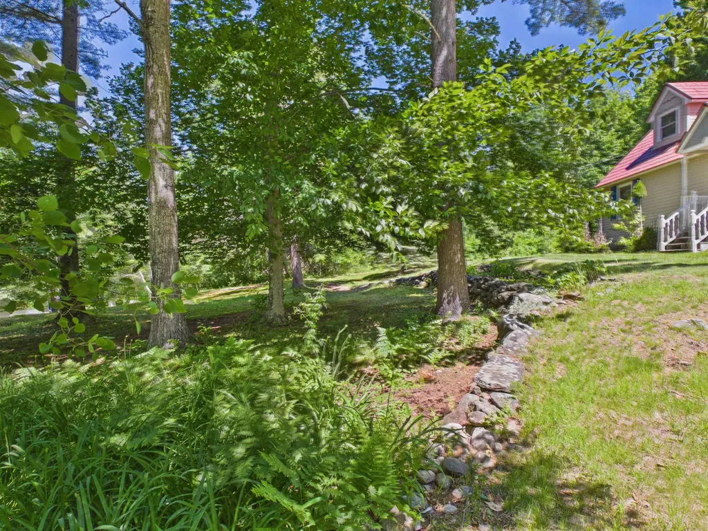 30 Patricia Ann Drive Tilton NH 03276
