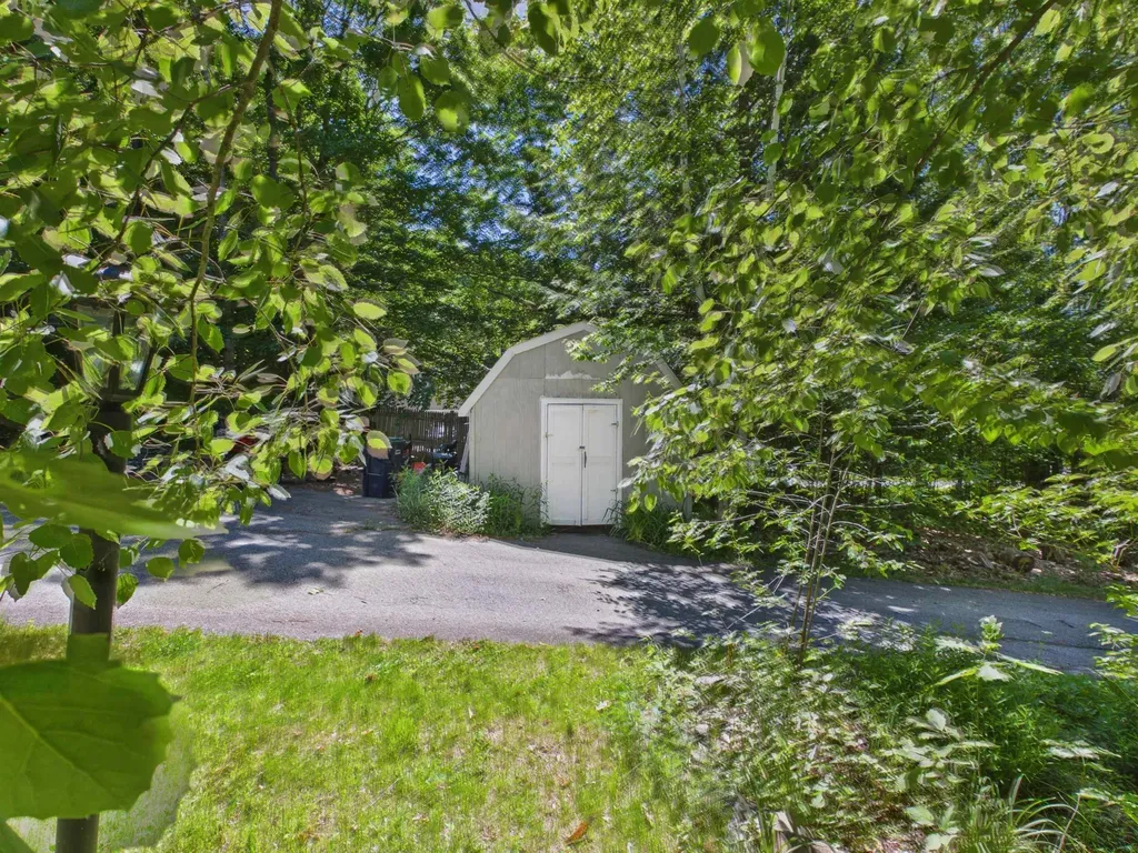 30 Patricia Ann Drive Tilton NH 03276