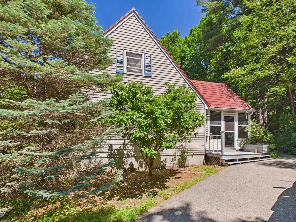 30 Patricia Ann Drive Tilton NH 03276