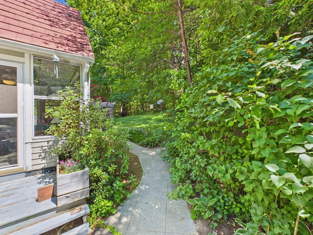 30 Patricia Ann Drive Tilton NH 03276